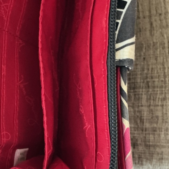 Vera Bradley Floral Quilted Wallet with Pink and Gray Design - Picture 9 of 10